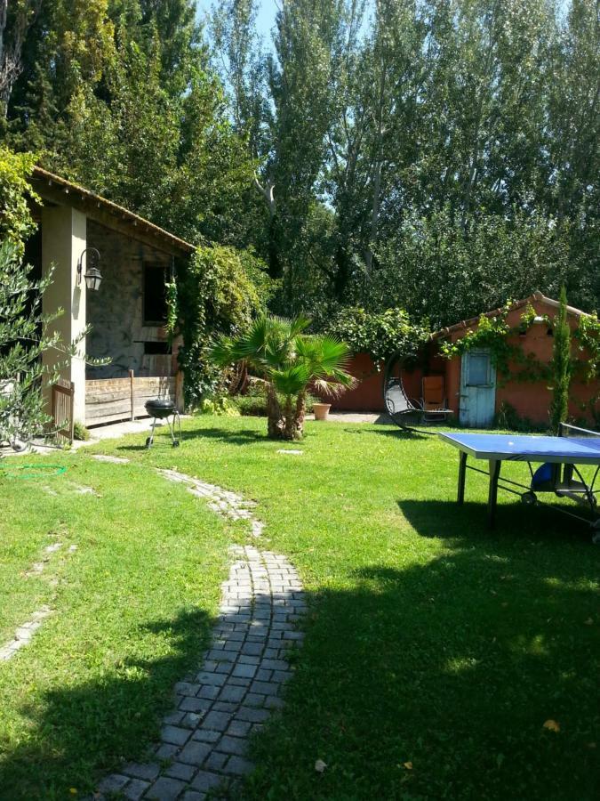 Le Mas des Platanes Entraigues-sur-la-Sorgue Exterior foto